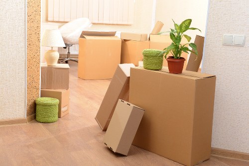 Careful packing and loading for a flat move in Croydon
